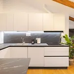 公寓 Lux Stazione 51 的里雅斯特