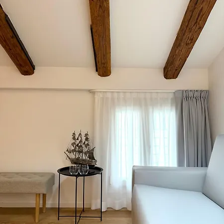 Lux Stazione Appartement