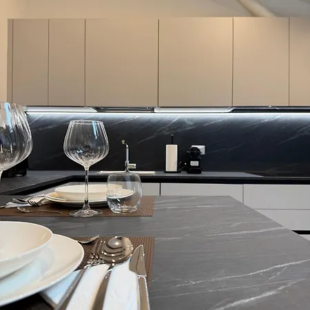 Lux Stazione Trieste