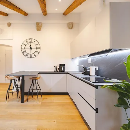Lux Stazione 51 Apartmán *