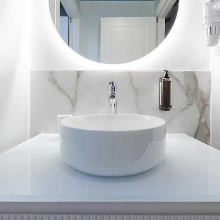 Lägenhet Lux Stazione 51 Trieste